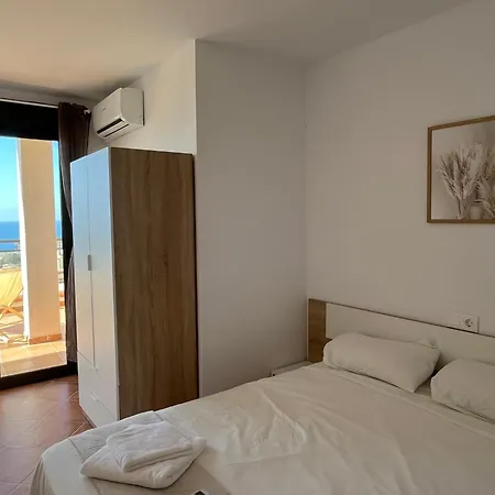 Espacioso Duplex Con Terraza Y Vistas Aguadulce  Exterior photo