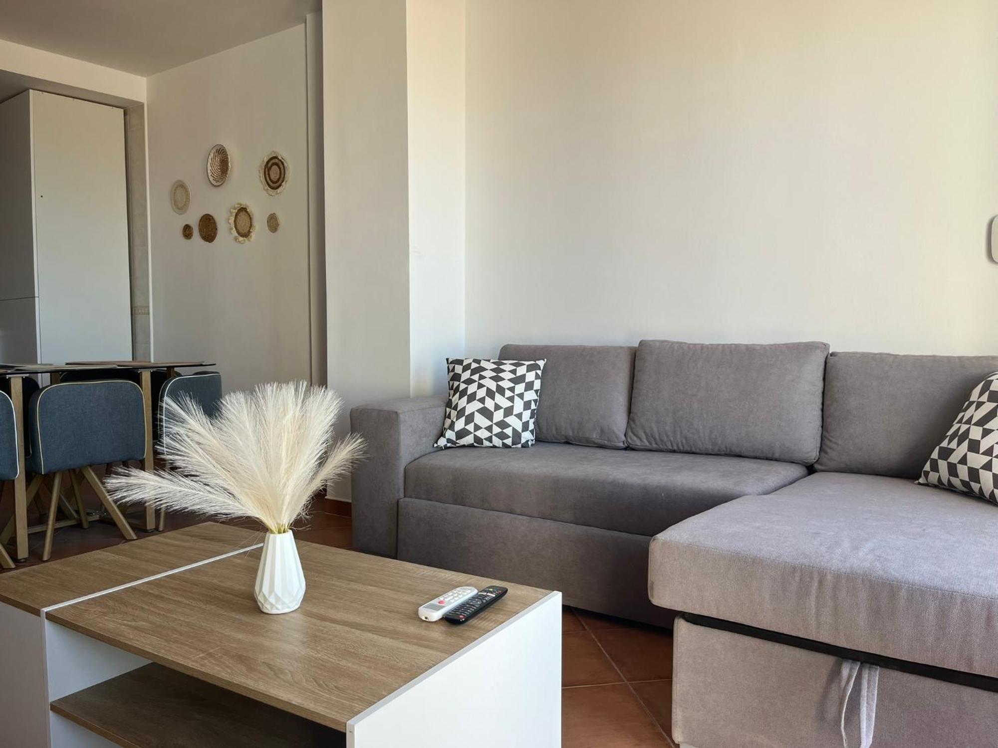 Apartamento Espacioso Duplex Con Terraza Y Vistas *