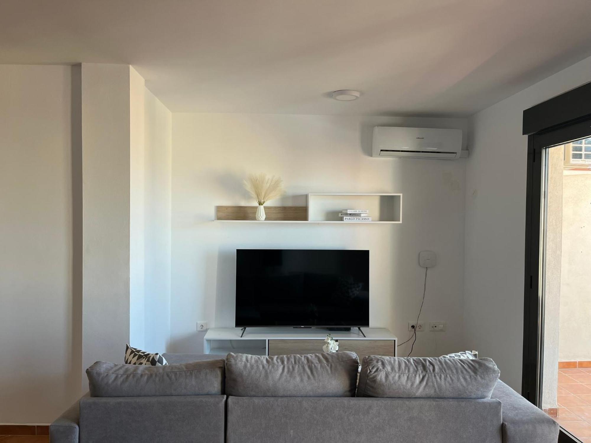 Espacioso Duplex Con Terraza Y Vistas Aguadulce (Almeria)